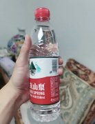 礦泉水標簽印貼標方式